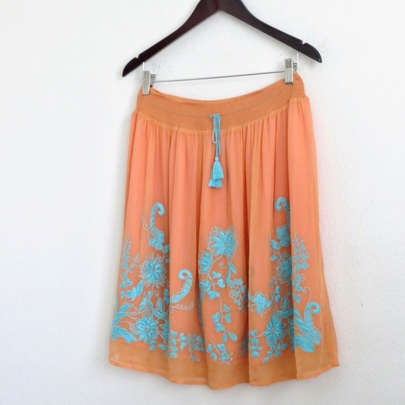 NEW! Sundance 100% Silk Embroiderd Floral Skirt Tassels Coral Pink Turquoise S - Picture 2 of 6